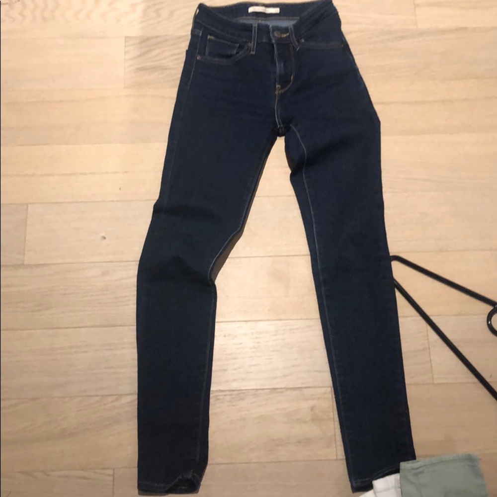 Levi’s jeans brand new color navy